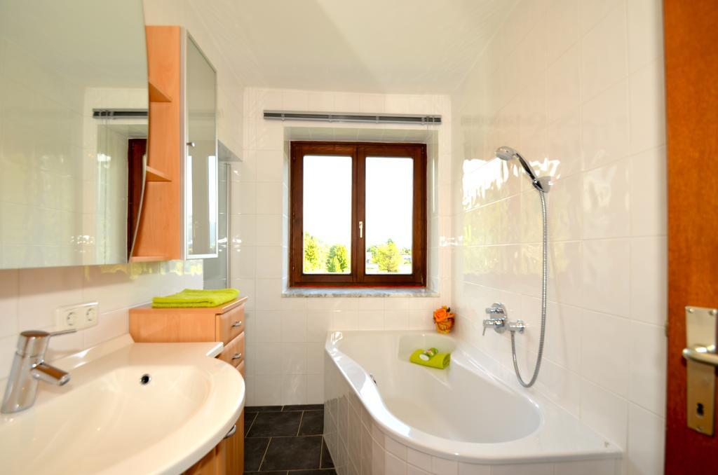 Foxes Mountain View By Z-K-H Rentals Rain  Esterno foto